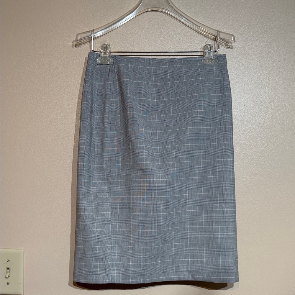 T Tahari Gray Checkered Pencil Skirt